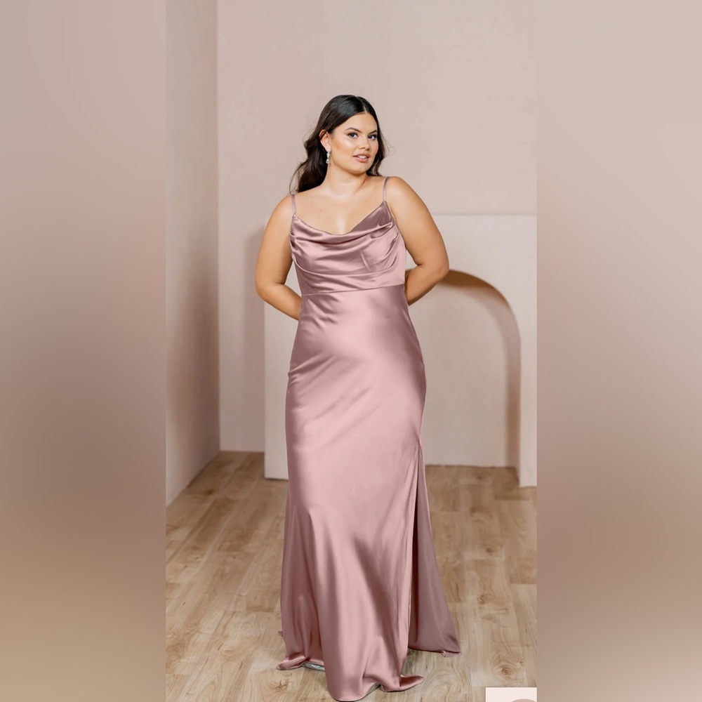 Revelry Skye Satin Dress - Rose Quartz
